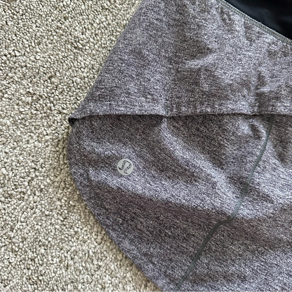 Lululemon Speed Up Short Heather Lux Black Size‎ 10 - Picture 6 of 8